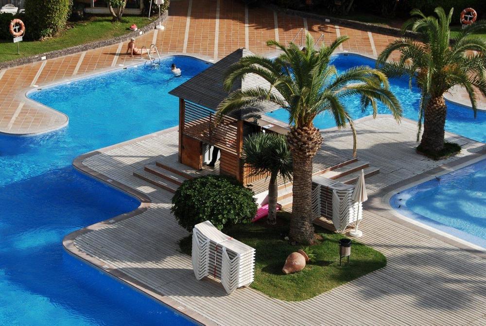 Apartamentos Hg Cristian Sur ลอส กริสเตียนอส ภายนอก รูปภาพ