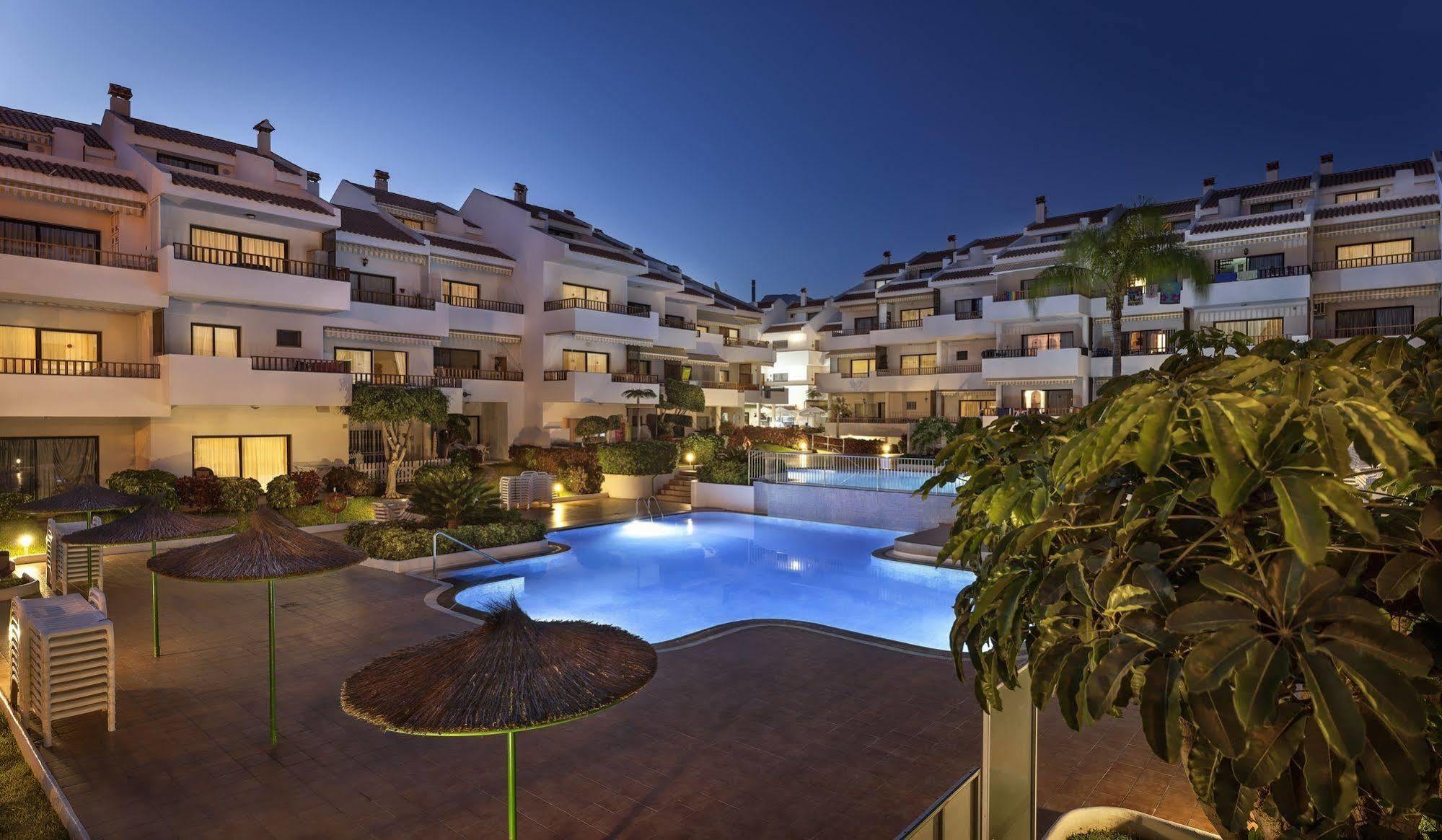 Apartamentos Hg Cristian Sur ลอส กริสเตียนอส ภายนอก รูปภาพ