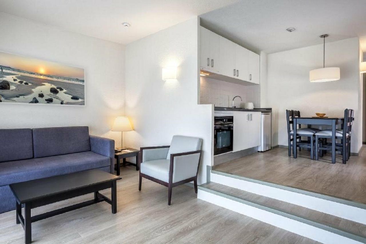 Apartamentos Hg Cristian Sur ลอส กริสเตียนอส ภายนอก รูปภาพ